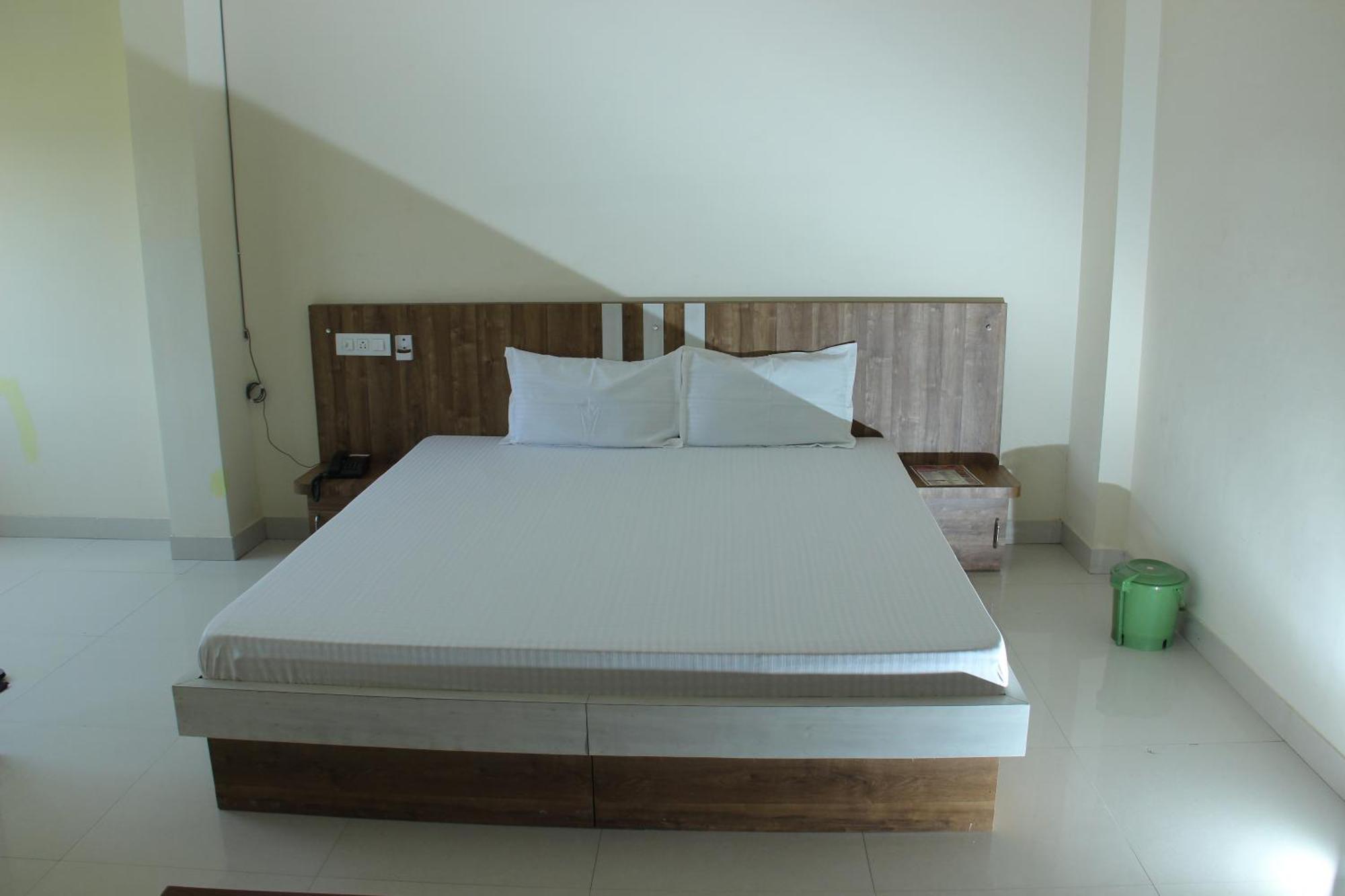 Hotel O Athitya Resort Sikar Exterior photo
